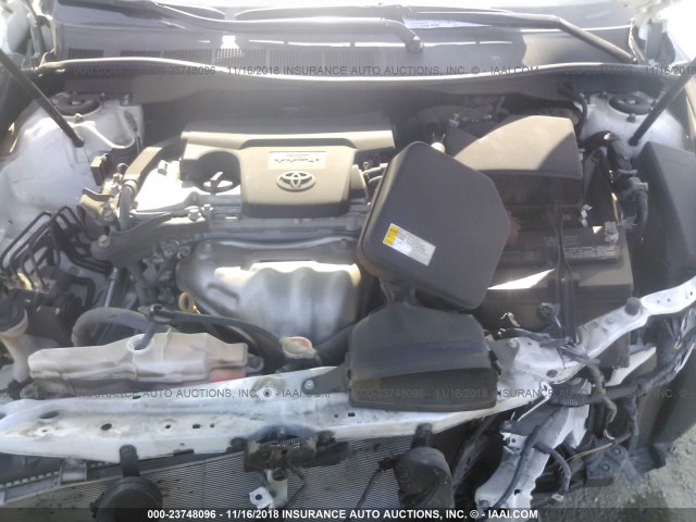4T4BF1FK5GR561420 - 2016 TOYOTA CAMRY LE/XLE/SE/XSE WHITE photo 10
