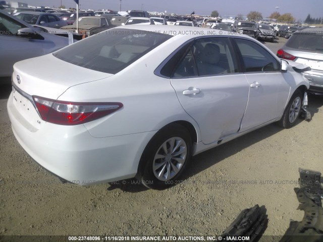 4T4BF1FK5GR561420 - 2016 TOYOTA CAMRY LE/XLE/SE/XSE WHITE photo 4