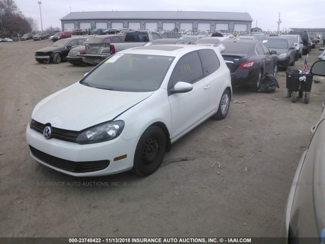 WVWAA7AJ7CW028154 - 2012 VOLKSWAGEN GOLF 白色 照片 2