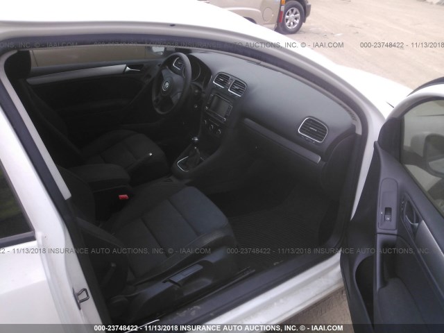 WVWAA7AJ7CW028154 - 2012 VOLKSWAGEN GOLF 白色 照片 5