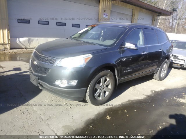 1GNEV23D29S104001 - 2009 CHEVROLET TRAVERSE LT GRAY photo 2