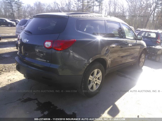 1GNEV23D29S104001 - 2009 CHEVROLET TRAVERSE LT GRAY photo 4