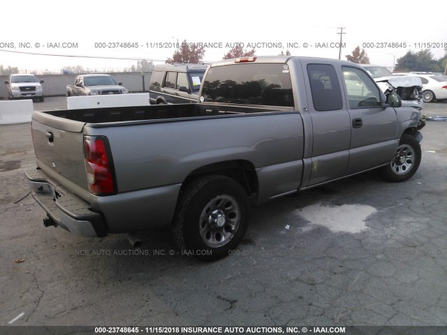 1GCEC19Z56Z224115 - 2006 CHEVROLET SILVERADO C1500 GRAY photo 4