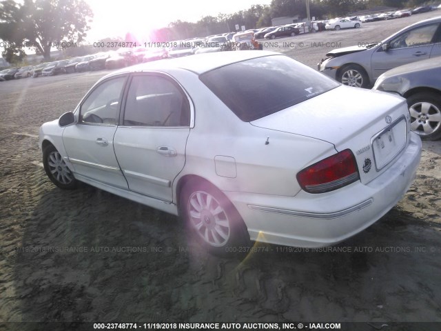 KMHWF35H12A608952 - 2002 HYUNDAI SONATA GLS/LX WHITE photo 3