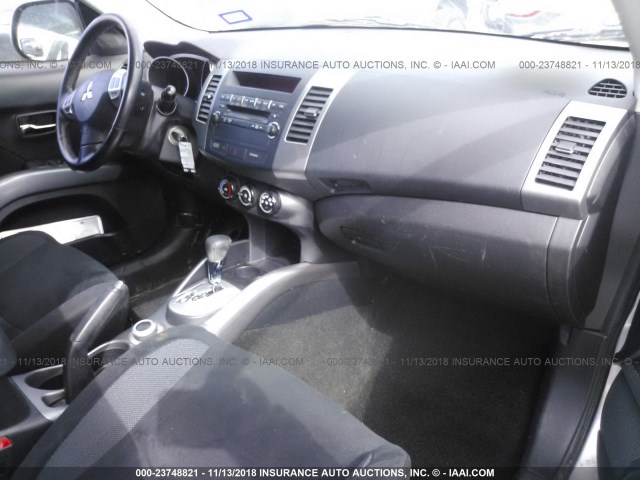 JA4LT21W49Z007054 - 2009 MITSUBISHI OUTLANDER ES SILVER photo 5