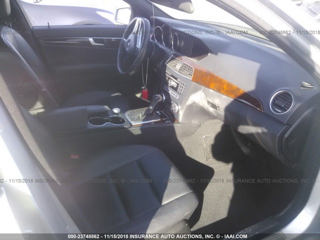 WDDGF4HB2CA659230 - 2012 MERCEDES-BENZ C 250 SILVER photo 5