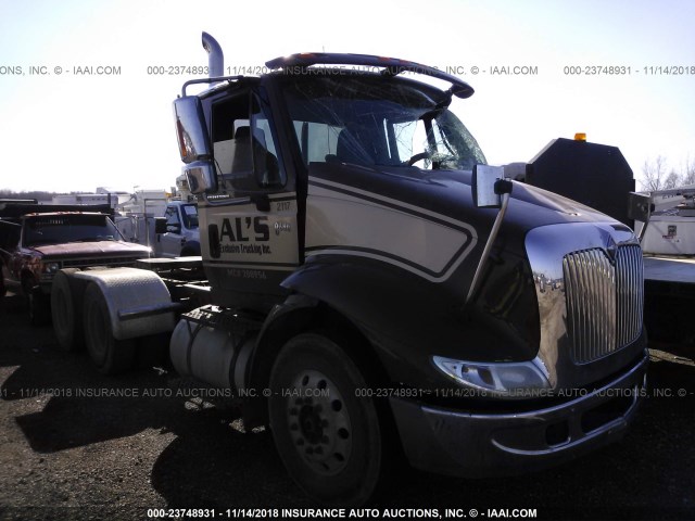 1HSHXAHRX5J003990 - 2005 INTERNATIONAL 8000 8600 BROWN photo 1