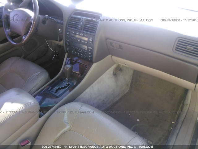 JT8BH22F8T0042014 - 1996 LEXUS LS 400 WHITE photo 5