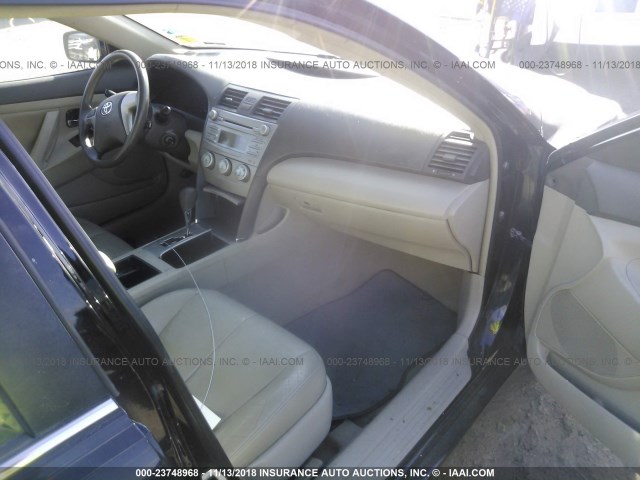 4T1BE46K18U747469 - 2008 TOYOTA CAMRY CE/LE/XLE/SE BLACK photo 5