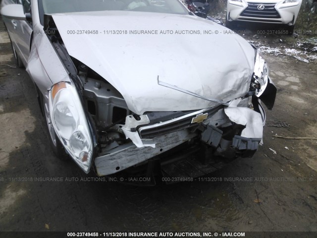 2G1WT58K179107572 - 2007 CHEVROLET IMPALA LT SILVER photo 6
