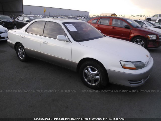 JT8GK13T9S0089797 - 1995 LEXUS ES 300 WHITE photo 1