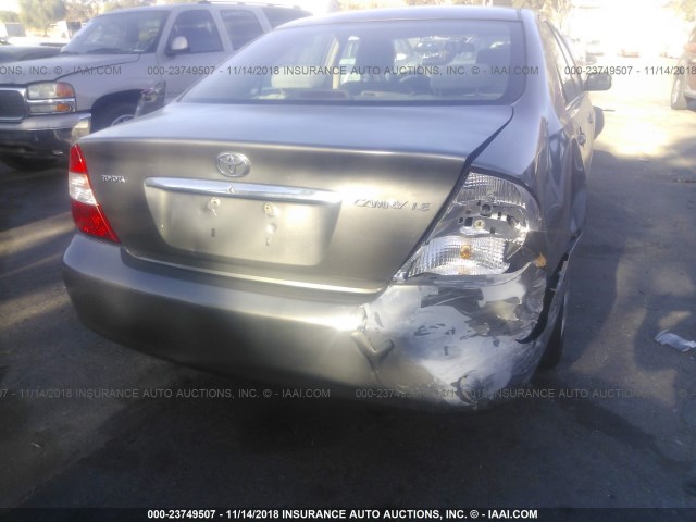 4T1BE32K24U926369 - 2004 TOYOTA CAMRY LE/XLE/SE GRAY photo 6
