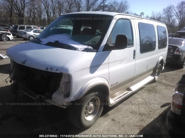 1GBFG15R6Y1227495 - 2000 CHEVROLET EXPRESS G1500  WHITE photo 2