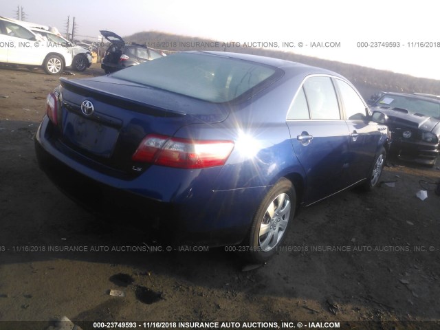 4T4BE46K39R057214 - 2009 TOYOTA CAMRY SE/LE/XLE BLUE photo 4