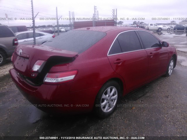 4T1BF3EK5BU751590 - 2011 TOYOTA CAMRY SE/LE/XLE 红色 照片 4
