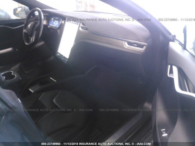 5YJSA1E21FF112919 - 2015 TESLA MODEL S GRAY photo 5