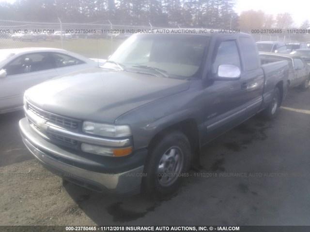 1GCEC19V3YZ127768 - 2000 CHEVROLET SILVERADO C1500 GRAY photo 2