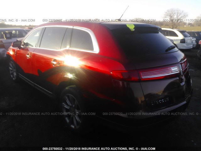 2LMHJ5AT9DBL51788 - 2013 LINCOLN MKT RED photo 3