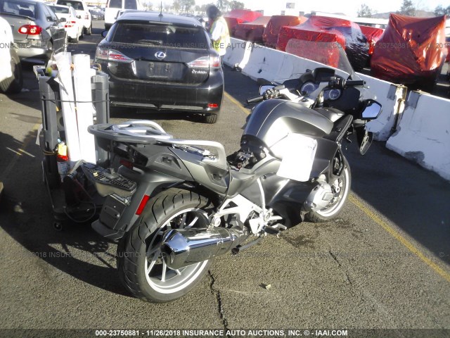 WB10A1303EZ190648 - 2014 BMW R1200 RT GRAY photo 4