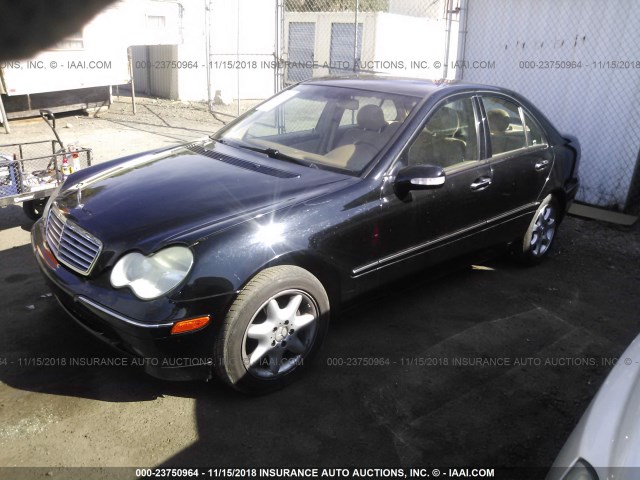 WDBRF61J72F269935 - 2002 MERCEDES-BENZ C 240 BLACK photo 2