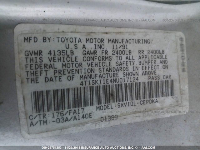 4T1SK11E4NU017124 - 1992 TOYOTA CAMRY DLX SILVER photo 9