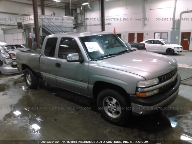 2GCEC19T1Y1153213 - 2000 CHEVROLET SILVERADO C1500 SILVER photo 1