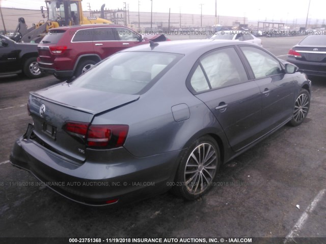 3VWD17AJ6GM397572 - 2016 VOLKSWAGEN JETTA SPORT GRAY photo 4