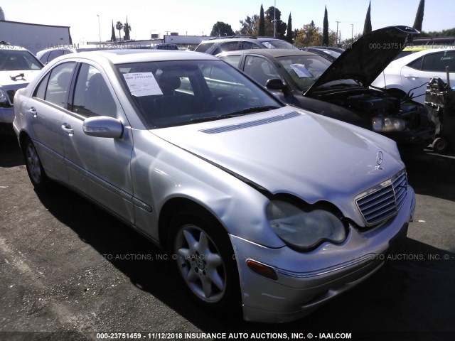 WDBRF61J54A572129 - 2004 MERCEDES-BENZ C 240 SILVER photo 1