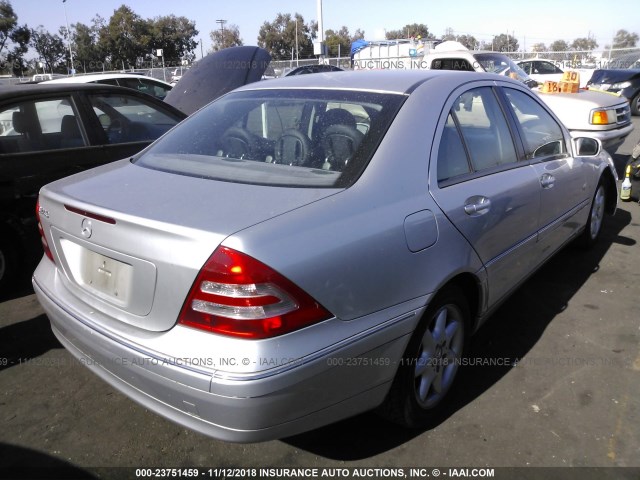 WDBRF61J54A572129 - 2004 MERCEDES-BENZ C 240 SILVER photo 4