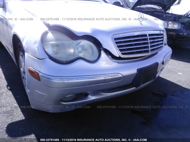 WDBRF61J54A572129 - 2004 MERCEDES-BENZ C 240 SILVER photo 6