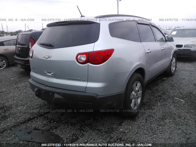 1GNEV23D49S127263 - 2009 CHEVROLET TRAVERSE LT SILVER photo 4