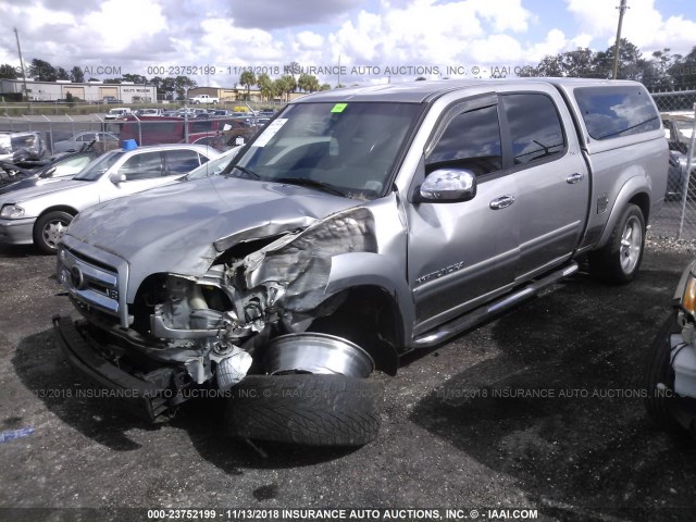 5TBET34146S527524 - 2006 TOYOTA TUNDRA DOUBLE CAB SR5 SILVER photo 2