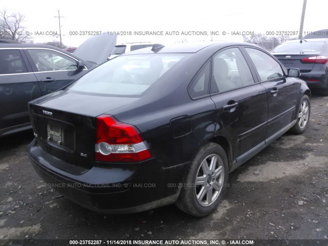 YV1MS382562161745 - 2006 VOLVO S40 2.4I BLACK photo 4