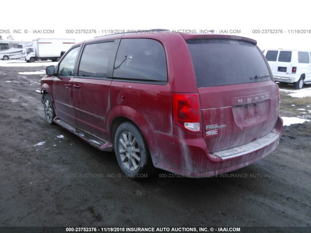 2C4RDGEG6CR320234 - 2012 DODGE GRAND CARAVAN R/T RED photo 3