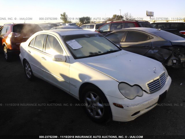 WDBRF61J84E018026 - 2004 MERCEDES-BENZ C 240 WHITE photo 1