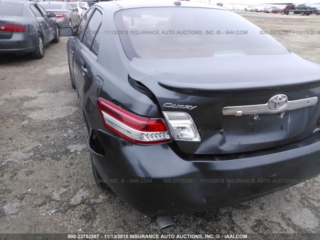 4T1BK3EK1AU600532 - 2010 TOYOTA CAMRY SE/LE/XLE 灰色 照片 6
