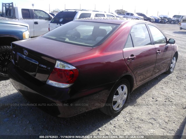 4T1BE32K05U103375 - 2005 TOYOTA CAMRY LE/XLE/SE RED photo 4