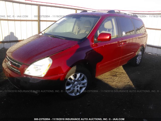 KNDMB233766099810 - 2006 KIA SEDONA EX/LX RED photo 2