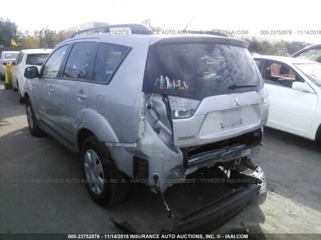 JA4AS2AWXBU028133 - 2011 MITSUBISHI OUTLANDER ES SILVER photo 3