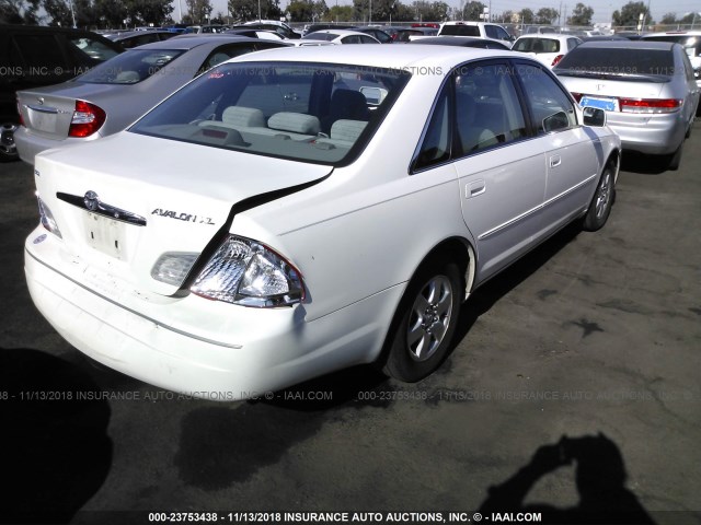 4T1BF28BXYU091772 - 2000 TOYOTA AVALON XL/XLS WHITE photo 4