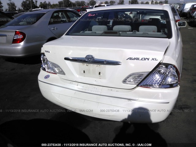 4T1BF28BXYU091772 - 2000 TOYOTA AVALON XL/XLS WHITE photo 6