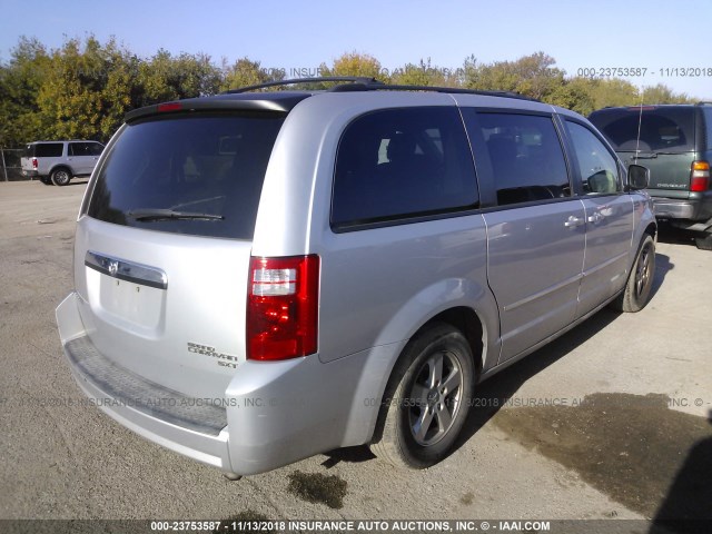 2D4RN5D12AR169049 - 2010 DODGE GRAND CARAVAN SXT SILVER photo 4