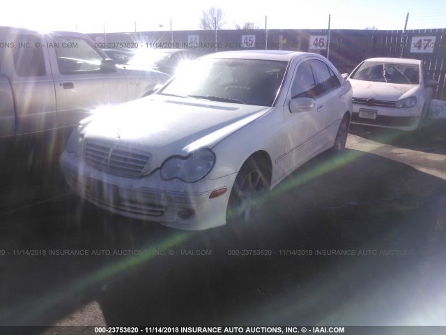 WDBRF92H07F894245 - 2007 MERCEDES-BENZ C 280 4MATIC WHITE photo 2