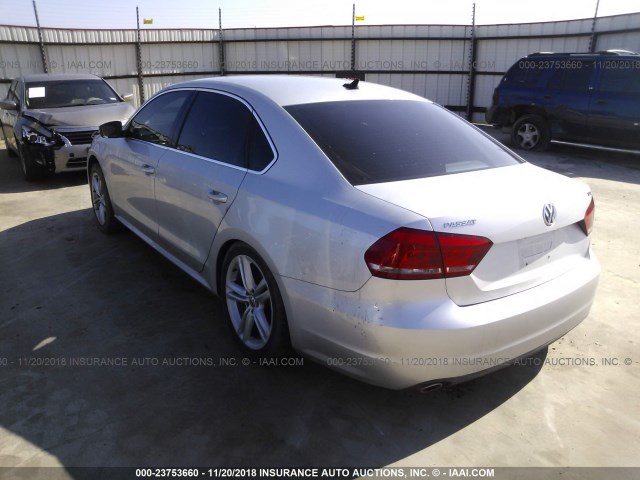 1VWBN7A37EC023581 - 2014 VOLKSWAGEN PASSAT SE SILVER photo 3