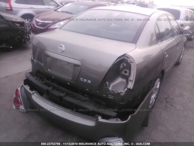 1N4AL11D05C272725 - 2005 NISSAN ALTIMA S/SL GOLD photo 4