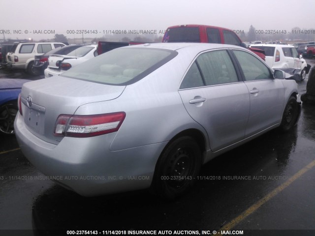 4T4BF3EK0BR133650 - 2011 TOYOTA CAMRY SE/LE/XLE 银色 照片 4