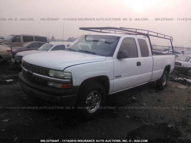 1GCGC29UXYE233602 - 2000 CHEVROLET SILVERADO C2500 WHITE photo 2