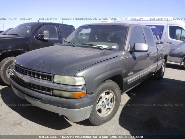 2GCEC19V2Y1234710 - 2000 CHEVROLET SILVERADO C1500 GRAY photo 2