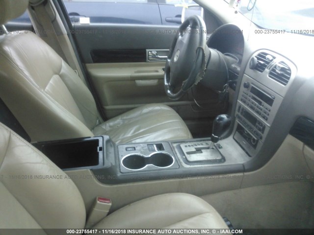 1LNHM86SX5Y620051 - 2005 LINCOLN LS WHITE photo 5