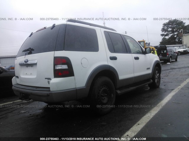 1FMEU63826UA17068 - 2006 FORD EXPLORER XLT WHITE photo 4